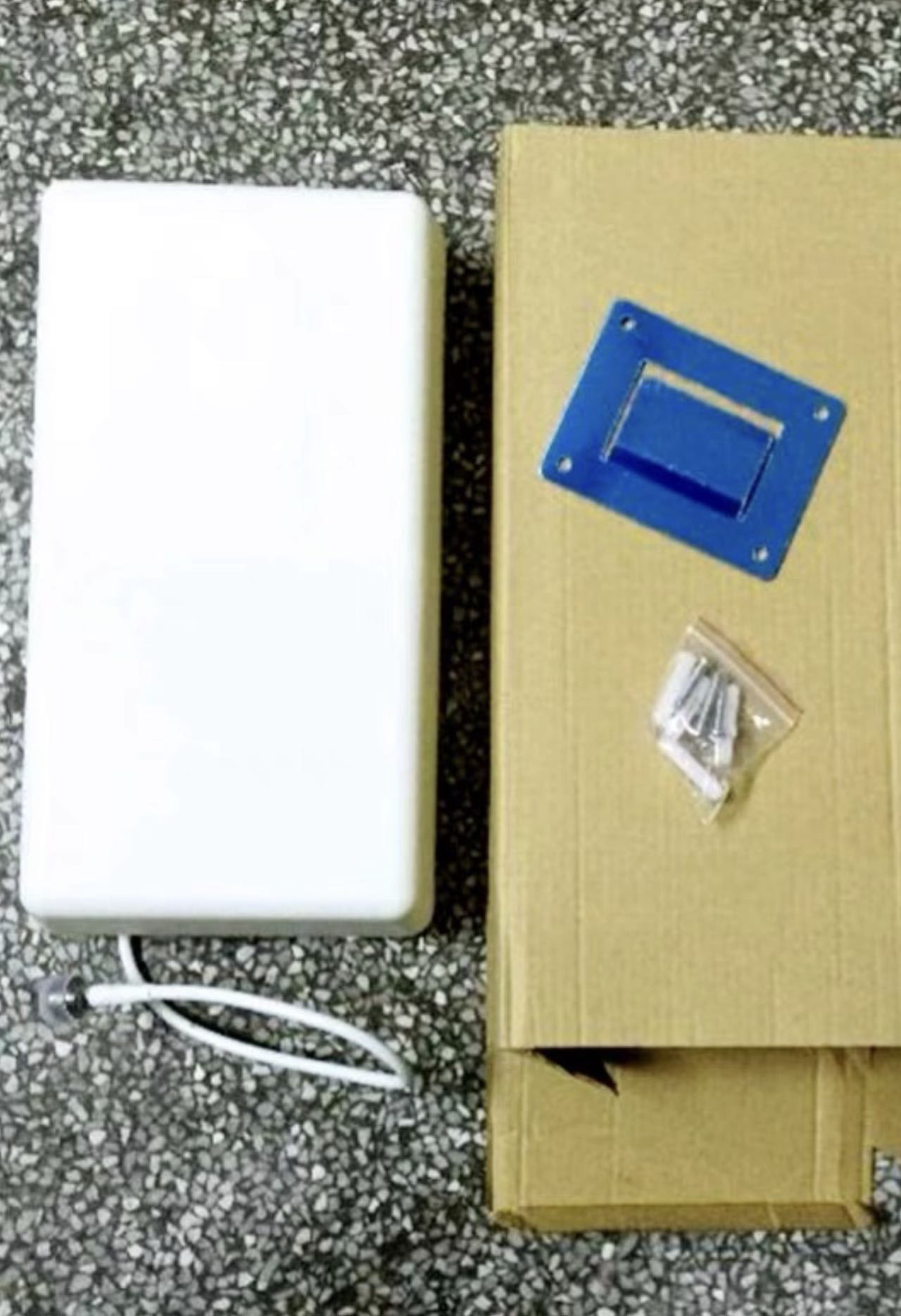 康强主接收信号平板天线（室外）